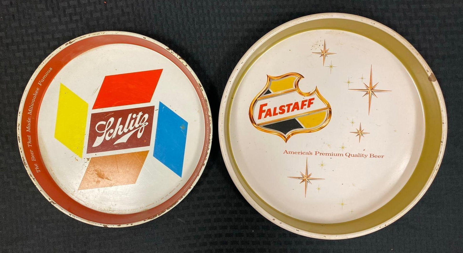 Group of 2 Vintage Beer Advertising Serving Trays (1 of 3)