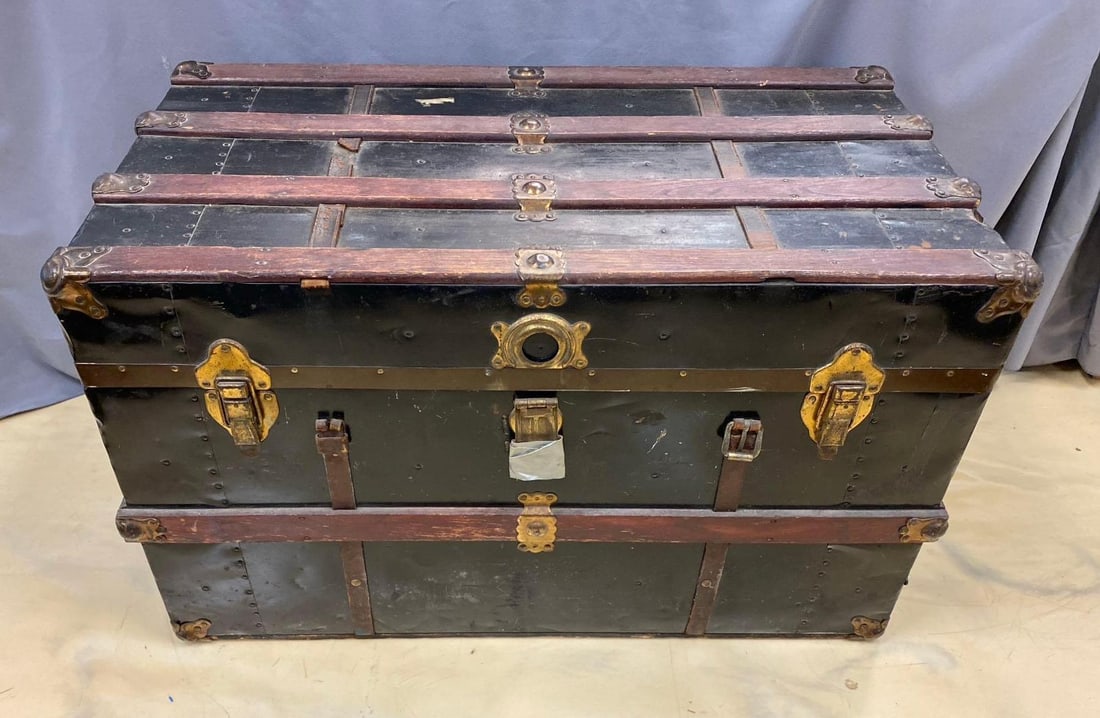 Antique Steamer Trunk (1 of 6)