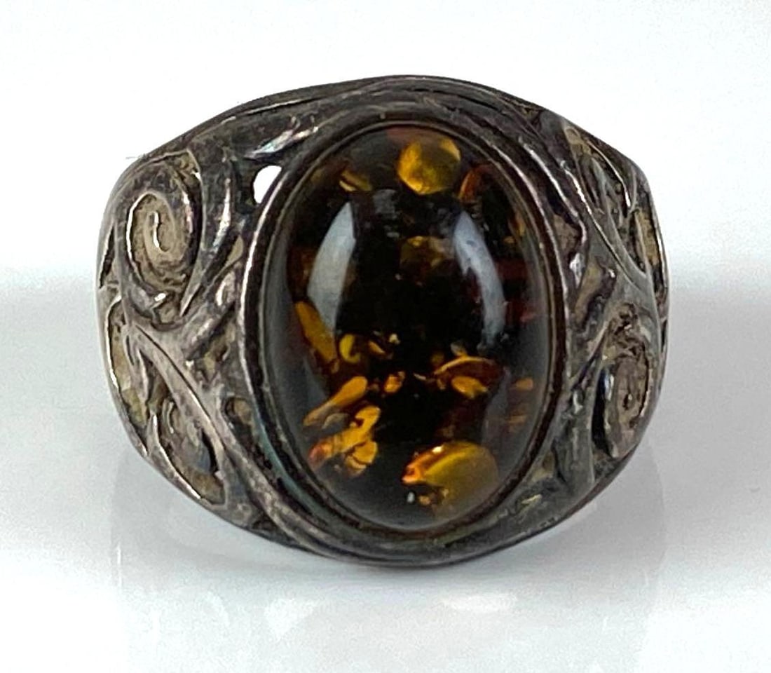Steeling Silver Openwork Amber Ring