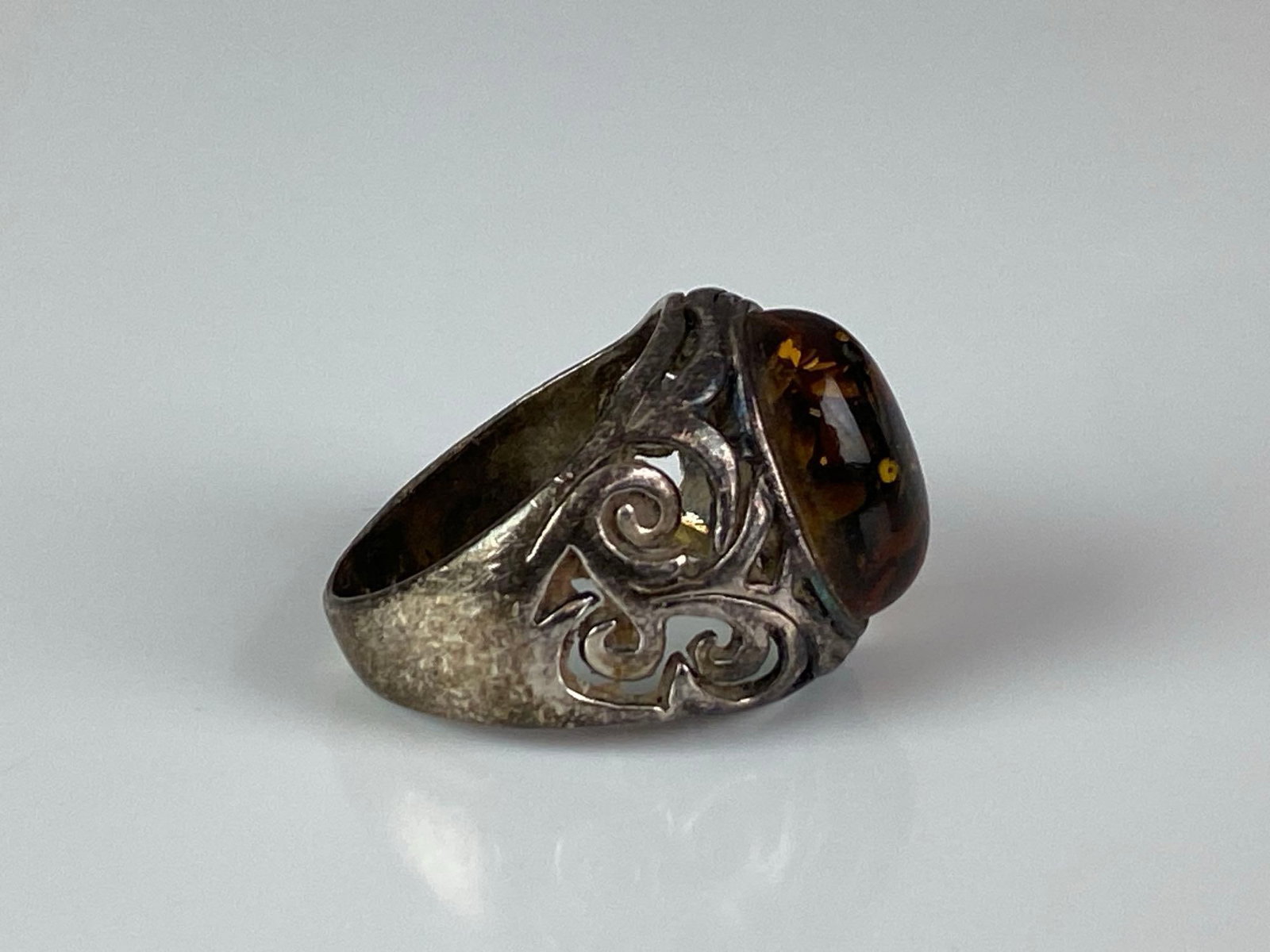 Steeling Silver Openwork Amber Ring - 4