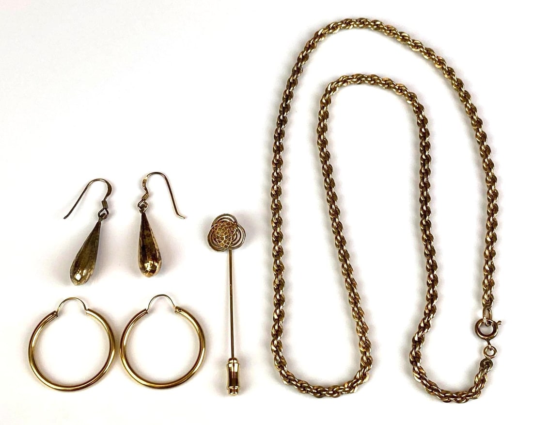 Group of Gold Filled/Plated Jewelry: Includes 2 Pairs of Earrings, Hat Pin and Chain Necklace, necklace measures 22 inches in length