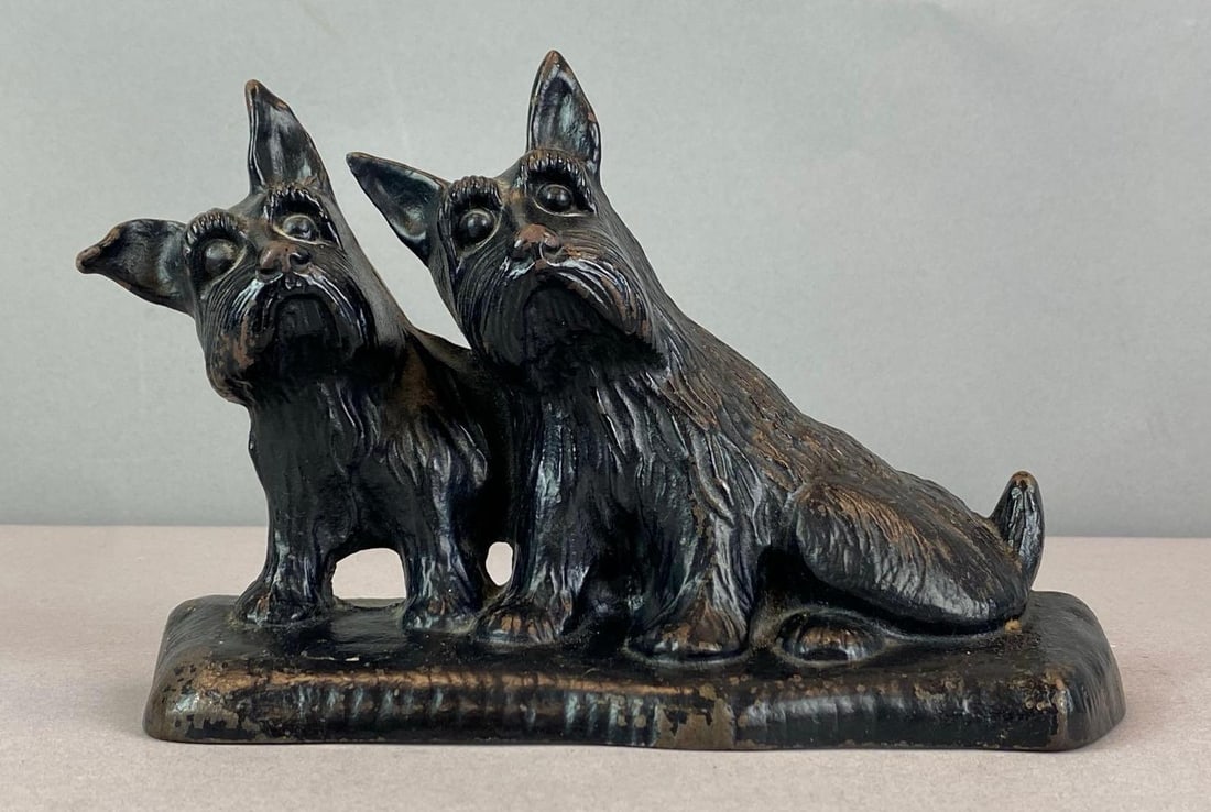 NSM Co Cast Iron Twin Scottie Terriers Door Stop: national sewing machine co., Measures 6 inches H x 9 inches W x 3 inches D