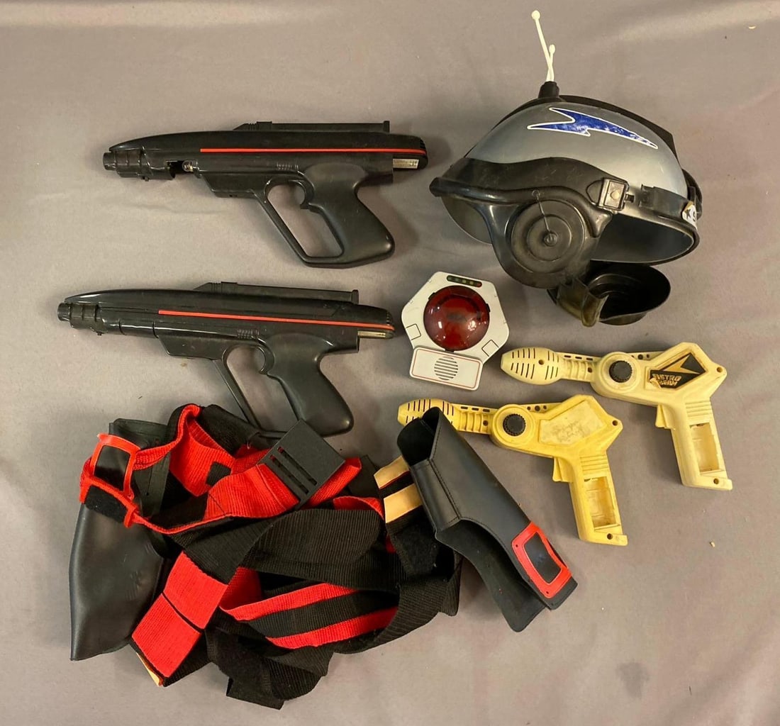 Group of Assorted Vintage Laser Tag Toys (1 of 3)