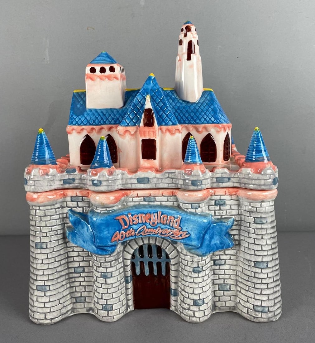 LE Disneyland 40th Anniversary Sleeping Beauty Castle Ceramic Cookie Jar: Limited of 100,000, nestle Walt Disney, measures 11 inches x 9 inches x 7 1/2 inches