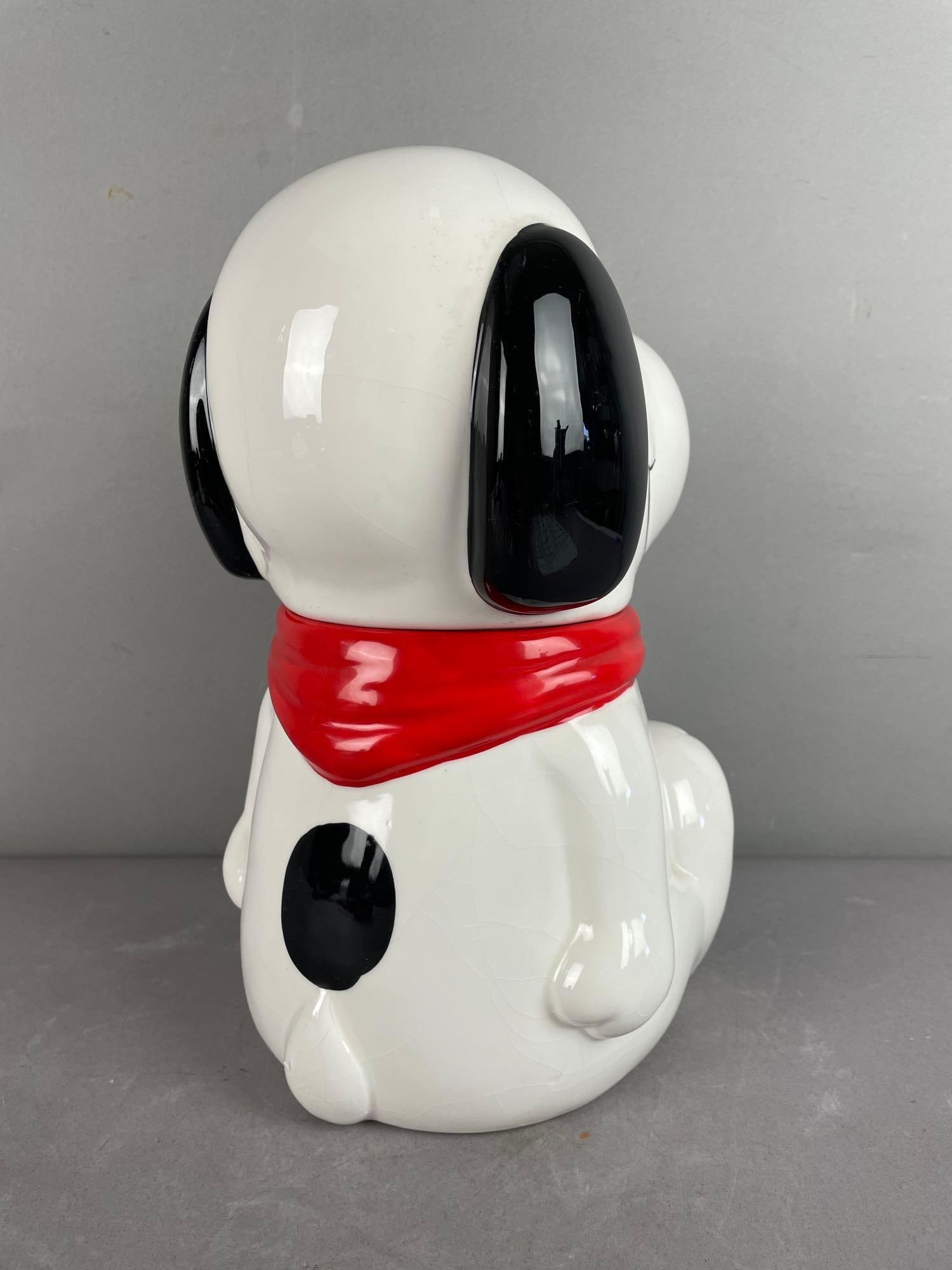 Benjamin and Medwin Peanuts Snoopy Ceramic Cookie Jar - 3