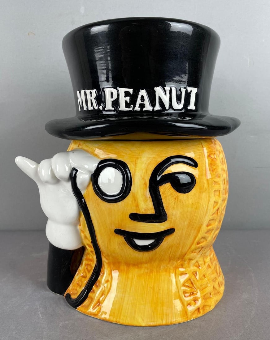 Nabisco Classics Collection Mr. Peanut Ceramic Cookie Jar (1 of 4)