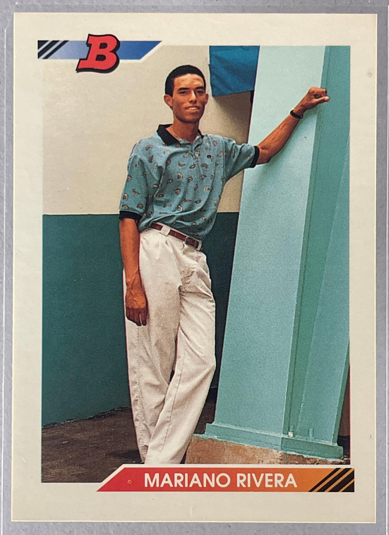 1992 Bowman Mariano Rivera #302 Rookie: 1992 Bowman Mariano Rivera #302 Rookie, Sharp card, Ready to Grade