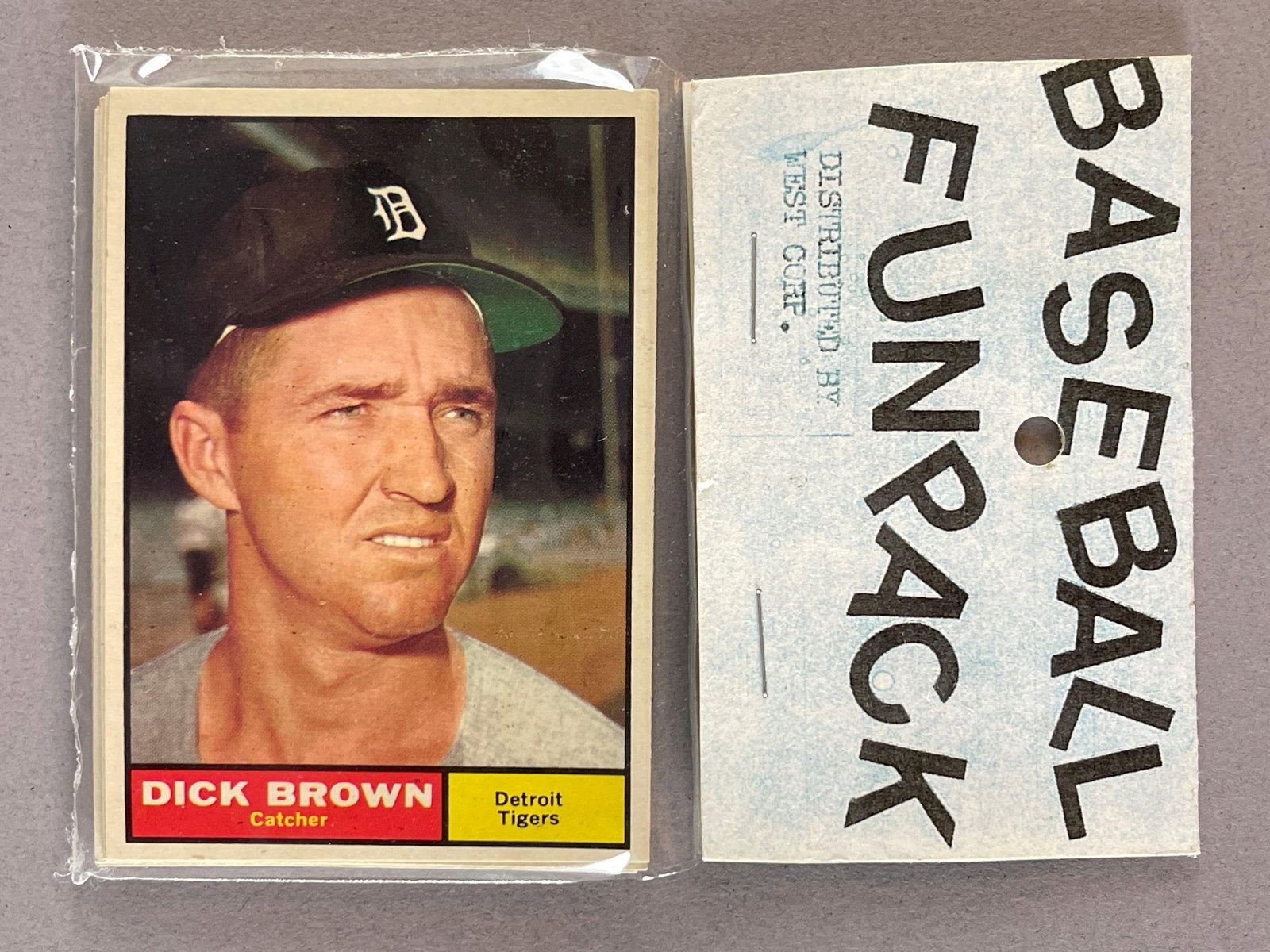 1961 Topps Baseball West Corps Cello Fun Pack: 10 - Cards per pack, West Corps was a repacking company in the 1970s