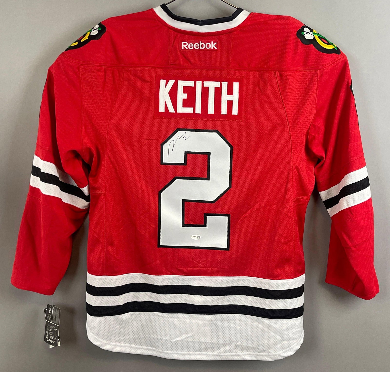 Signed Duncan Keith Chicago Blackhawks Reebok Home Jersey with JSA COA: Autographed Duncan Keith #2, with JSA COA, Size 54