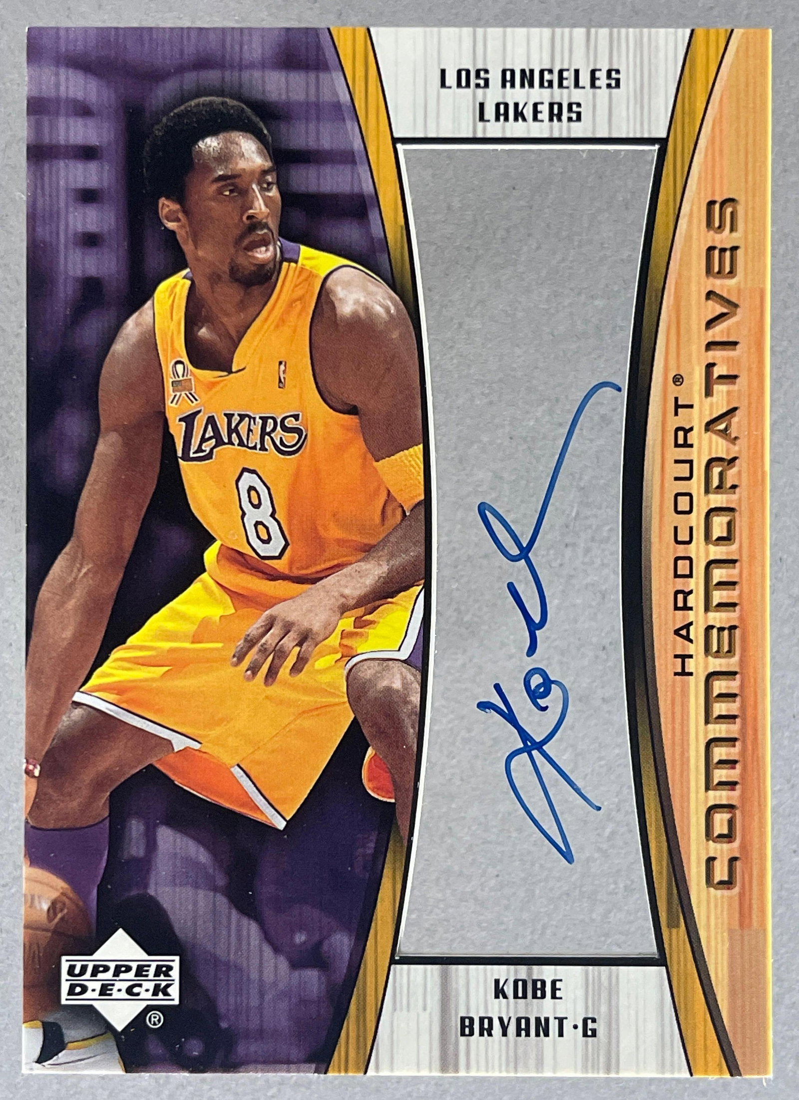 2002 Upper Deck Hardcourt Commemorative Auto Kobe Bryant #KB-C: 2002 Upper Deck Hardcourt Commemorative Auto Kobe Bryant #KB-C, Sharp card, Ready to grade
