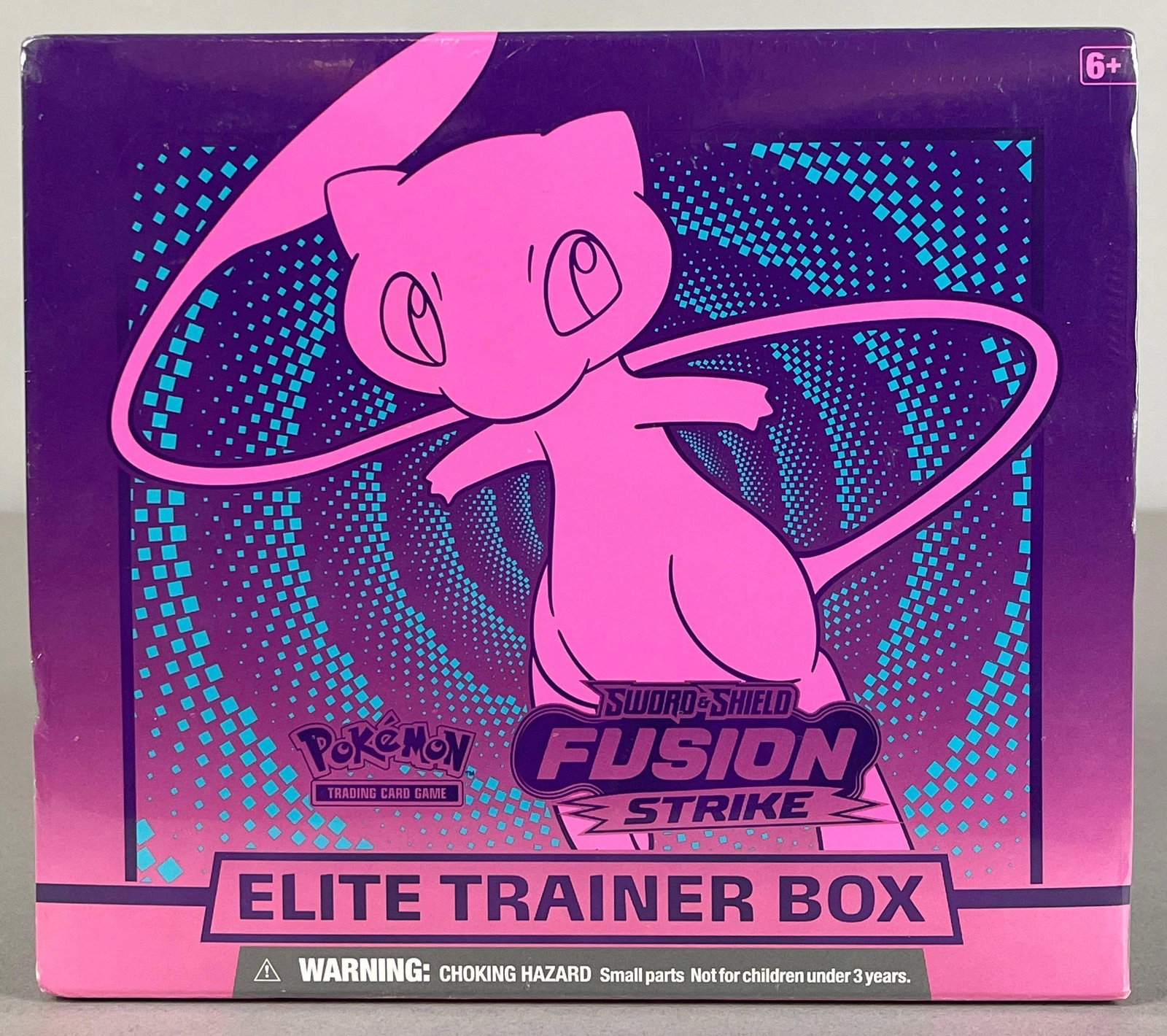 2021 Pokemon Sword and Shield Fusion Strike Sealed Elite Trainer Box: Includes 8 - Booster packs, 45 - Energy cards, 6 - Damage counter dice, Collector box, and More