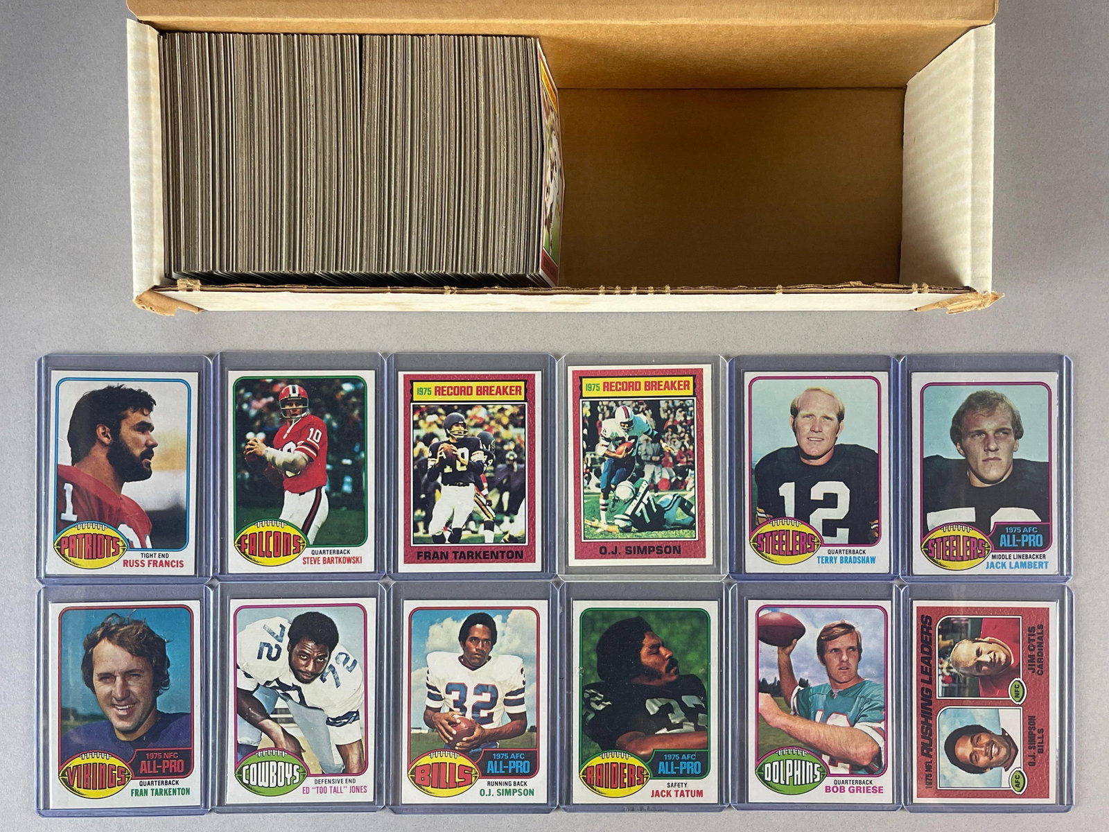330+ 1976 Topps Football Cards with HOFs, Stars, and Rookies High-Grade (1 of 3)