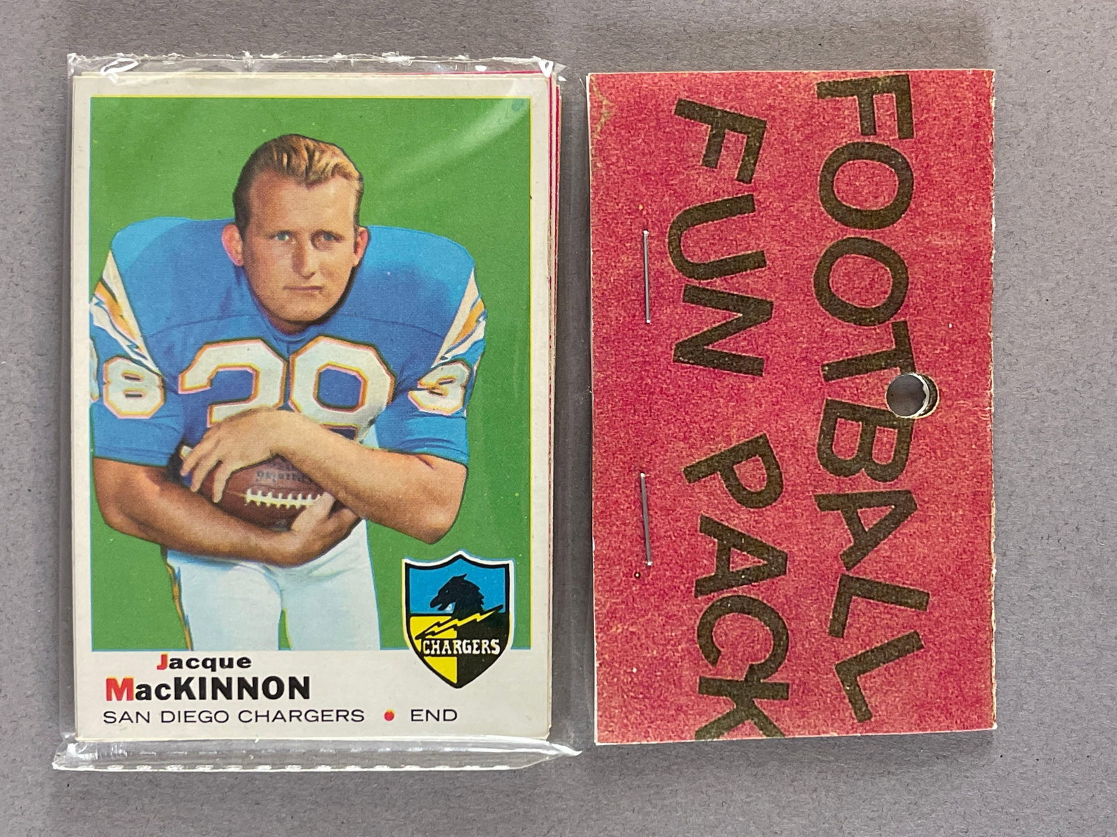 1969 Topps Football West Corps Cello Fun Pack: 10 - Cards per pack, West Corps was a repacking company in the 1970s