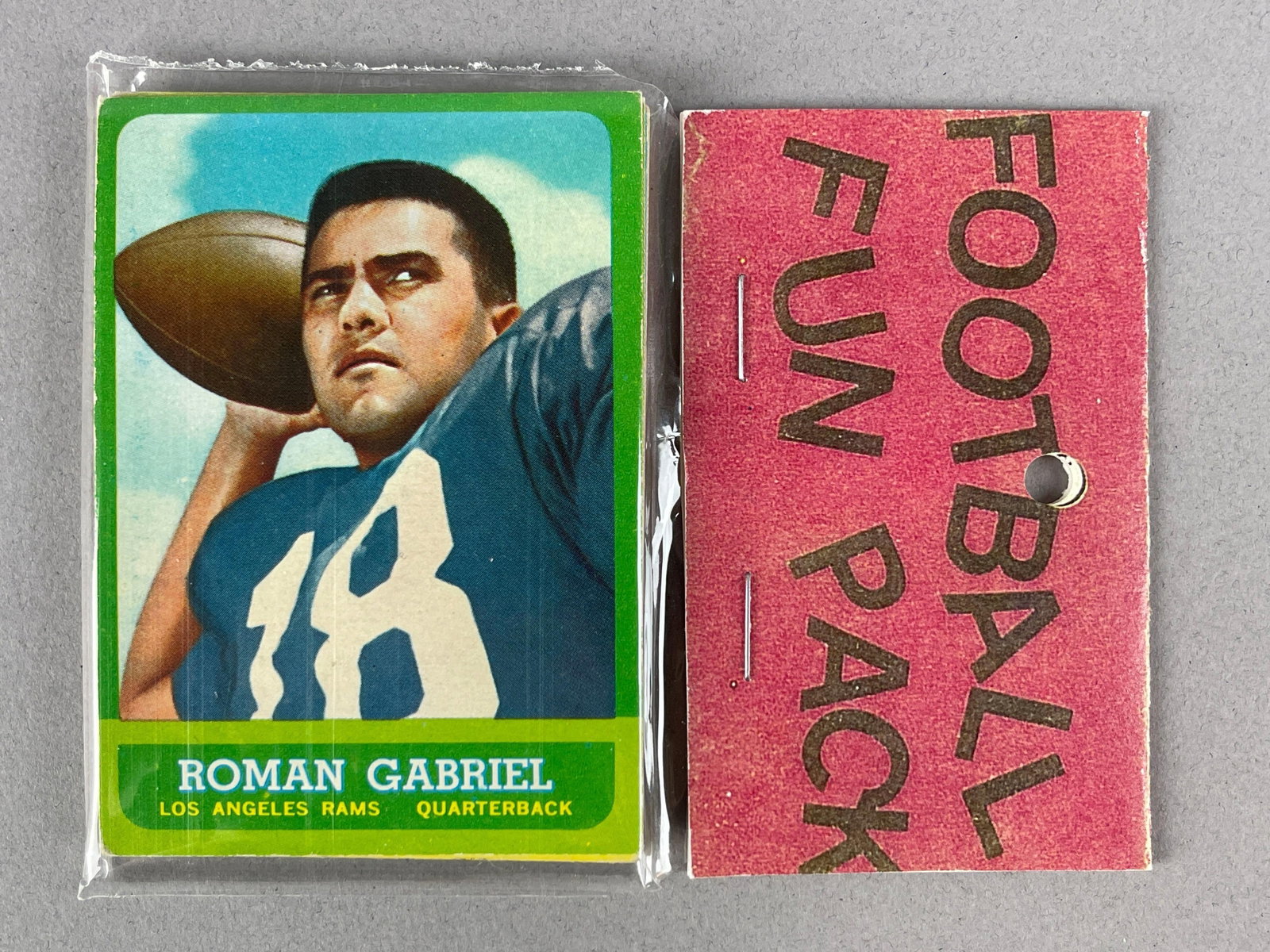 1963 Topps Football West Corps Cello Fun Pack with Gabriel on Top: 10 - Cards per pack, West Corps was a repacking company in the 1970s