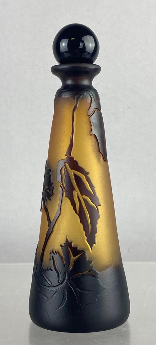 1993 Glass Act Studio Cameo Foliage Glass Decanter: Measures 7 inches tall.