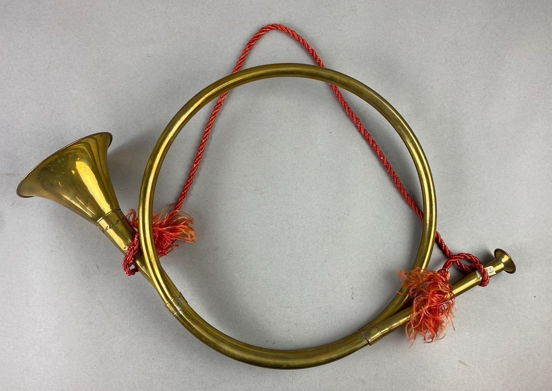 Decorative MCM Brass French Horn: 20 inches in length.working