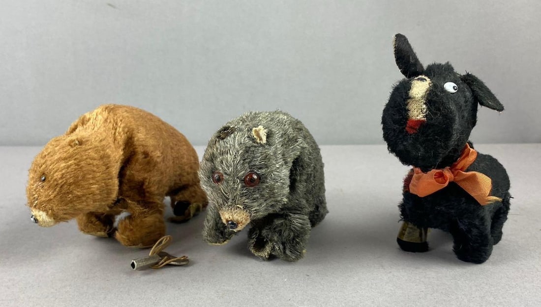Group of 3 Post WW2 Occupied Japan Wind Up Tin Walking Animals: Working condition. One key only. Largest measures 5 inches in length. Some have rips in fabrics