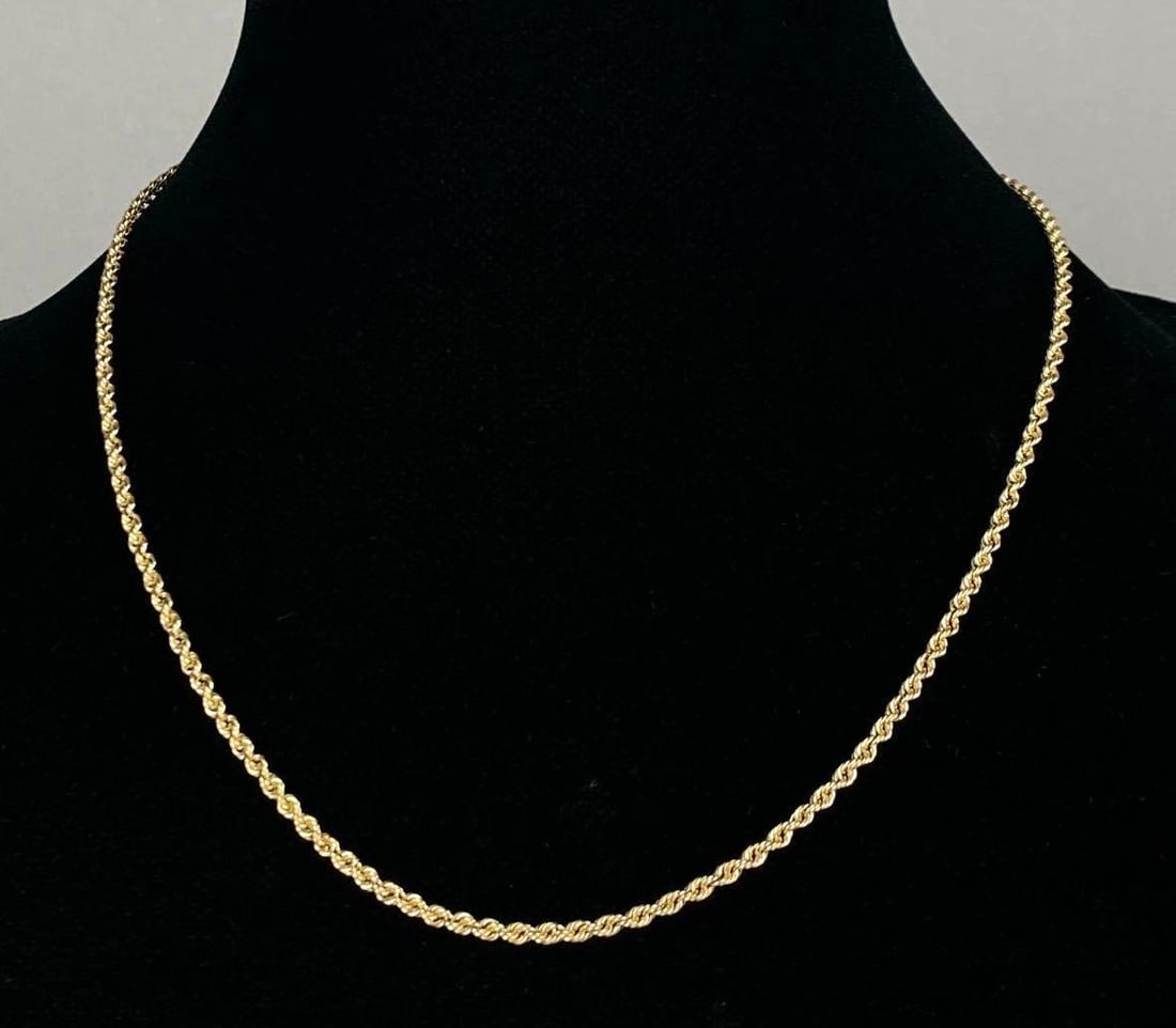 10K Yellow Gold Rope Twist Chain Necklace: Total weight of 2.4 grams, measures 19 inches in length