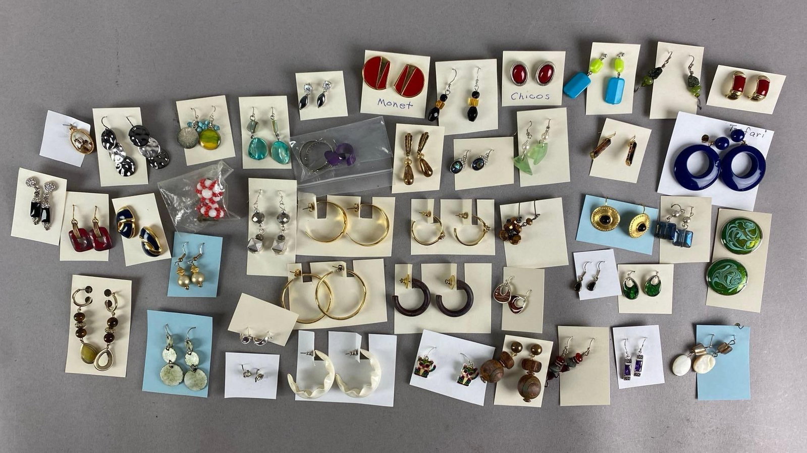 Group of Costume Jewelry Earrings (1 of 3)