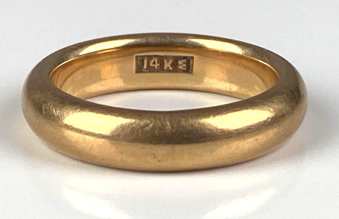 M Signed 14K Yellow Gold Wedding Band: total weight of 7.4 grams, size 6