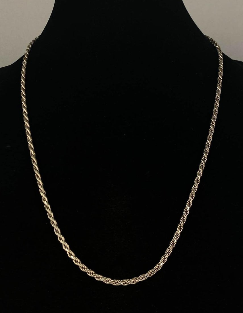 PGDA Signed Italian Sterling Silver Rope Chain Necklace: Measures 24 inches H