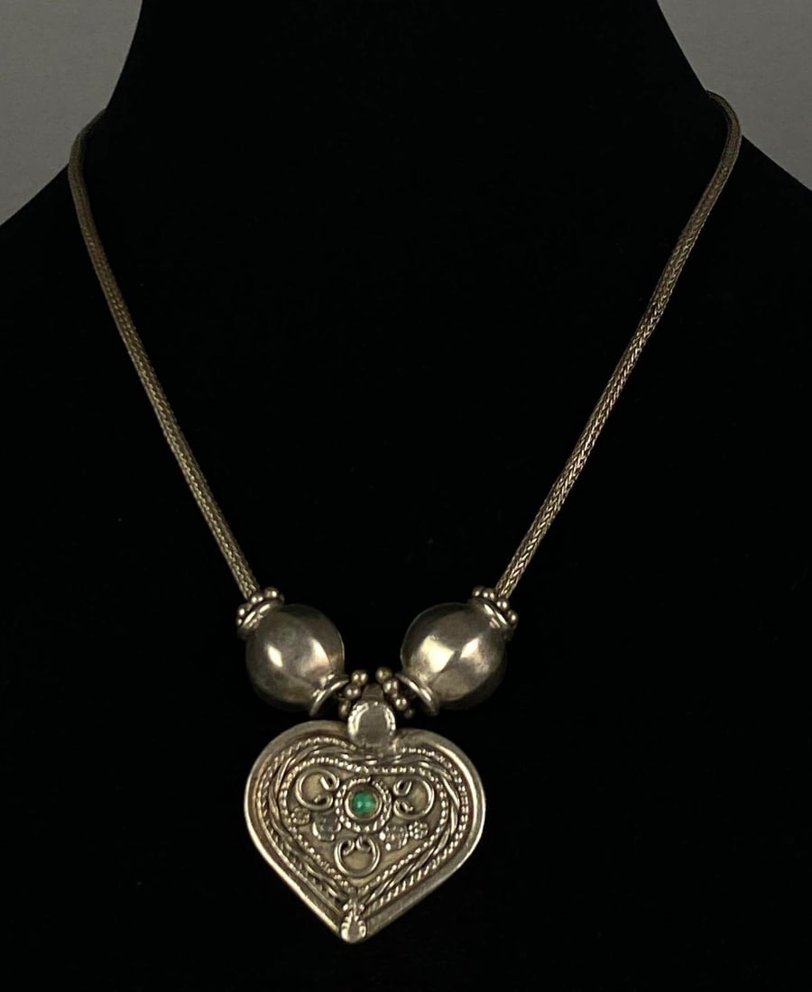 RA Signed Scandinavian Sterling Silver Heart Pendant Necklace: Total weight of 40.3 grams, measures 19 inches in length