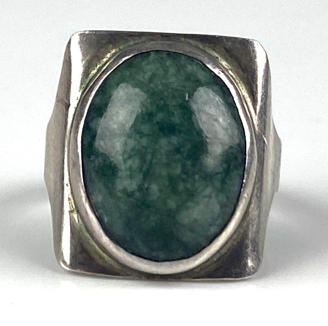 Sterling Silver Jade Ring: Size 9