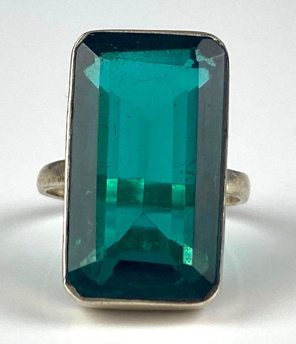 Sterling Silver Blue Topaz Ring: Size 6