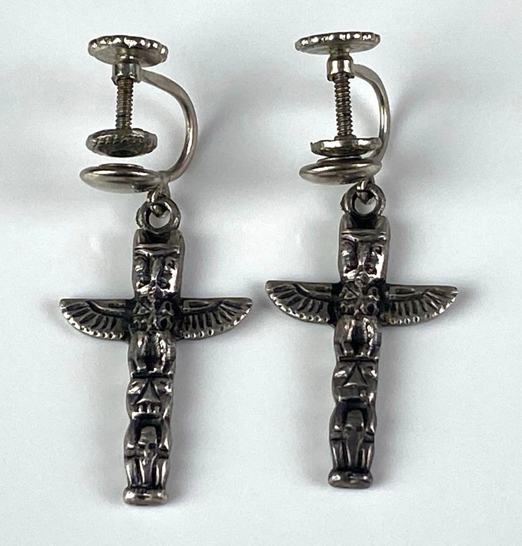 Pair of Sterling Silver Totem Pole Screw-Back Dangle Earrings: Each measures 1 1/4 inches H