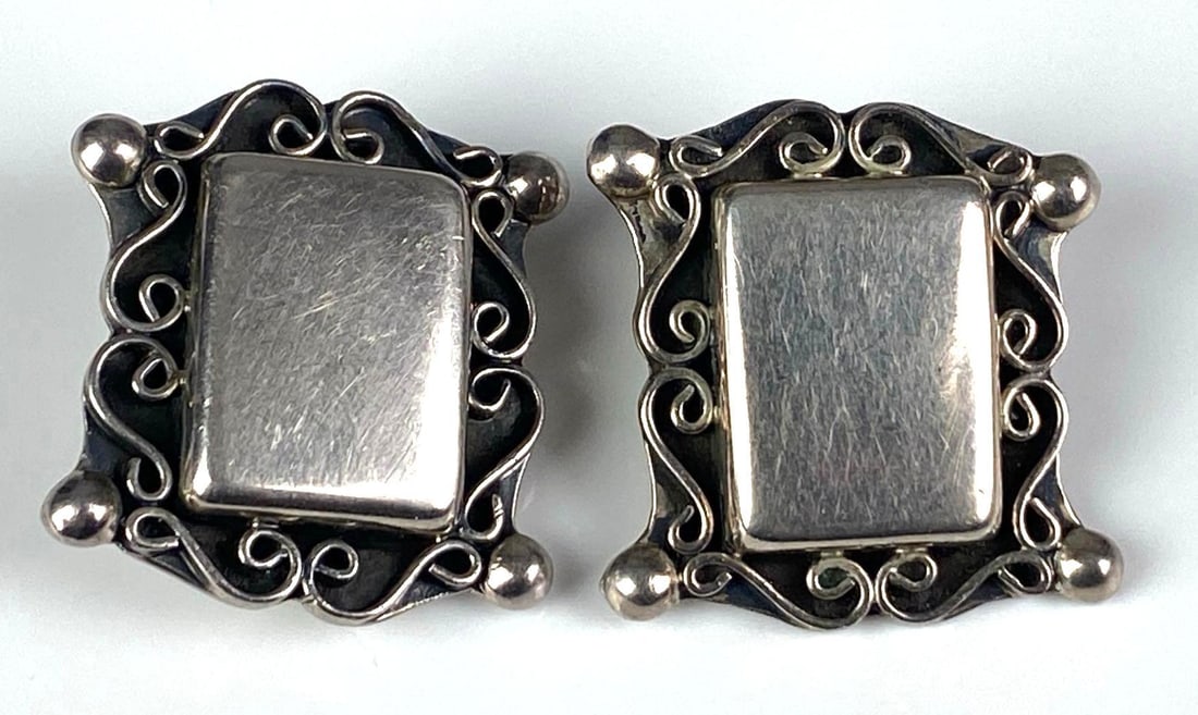 Pair of Mexican Sterling Silver Rectangular Clip Earrings (1 of 2)