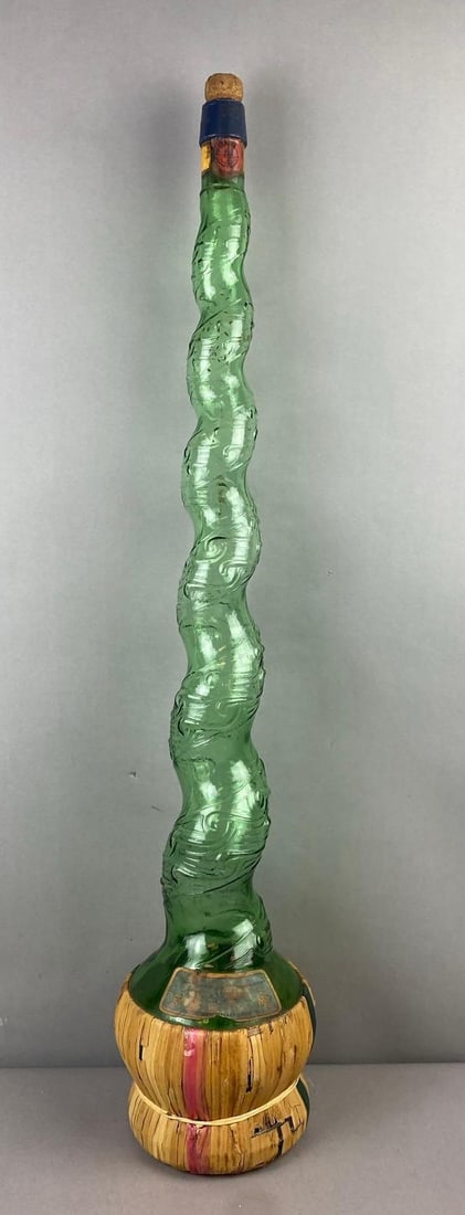 Vintage 1970s Italian Chianti Fiasco Bottle (1 of 3)