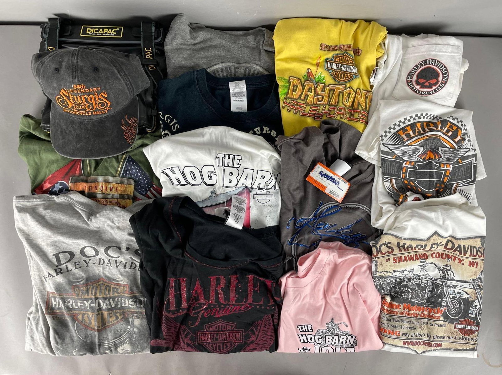 Group of Harley Davidson Motorcycles Shirts: Men's and women's, worn, xl- 2XL