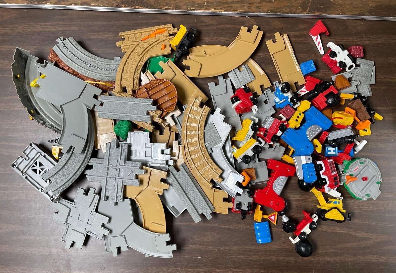 2003 Fisher Price Geotrax Toy Vehicle Set (1 of 3)