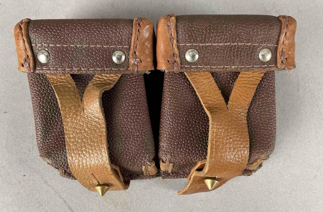 WW2 Era Soviet Russian Mosin Nagant Rifle Dual Ammo Pouch (1 of 3)
