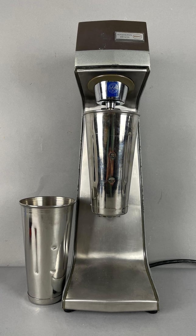 Vintage Hamilton beach Scovill Model 936 Drink Mixer (1 of 6)
