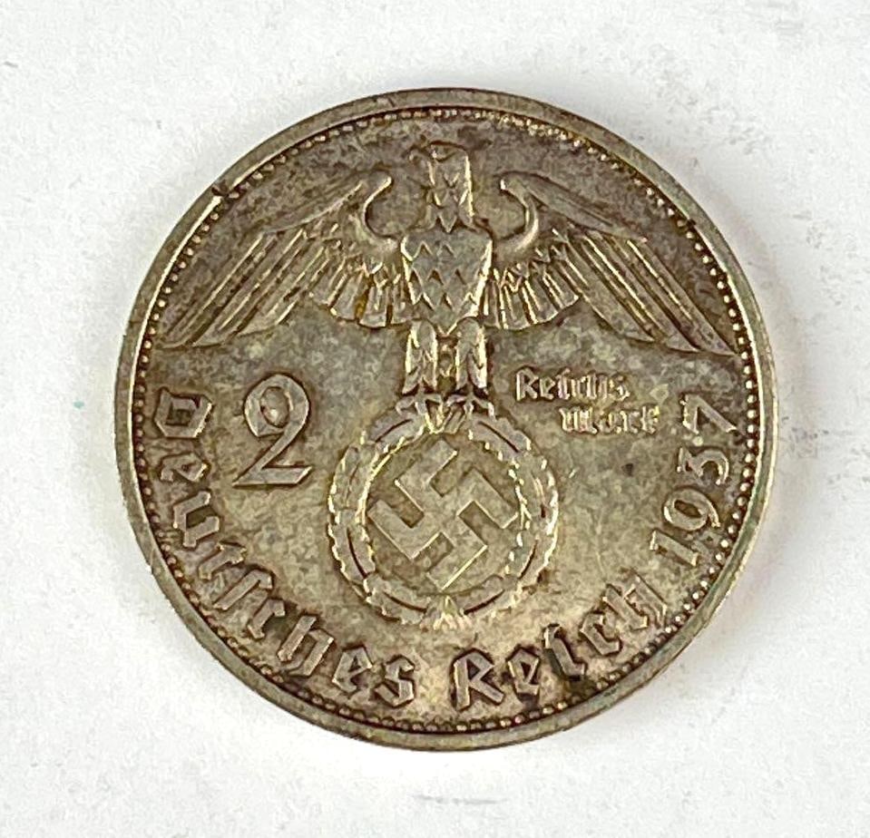 1937 WW2 German Paul von Hindenburg 2 Reichsmark Silver Coin: 1937 WW2 German Paul von Hindenburg 2 Reichsmark Silver Coin