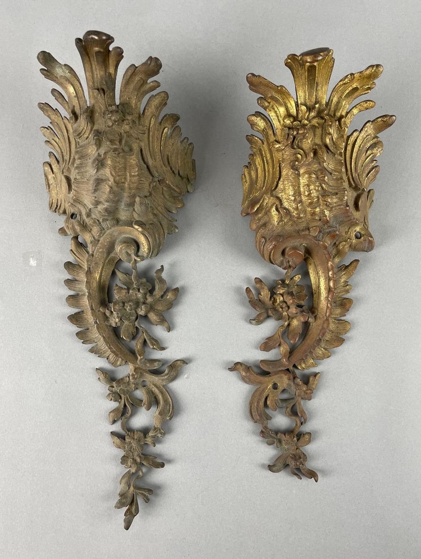Pair of Antique Brass Rococo Floral Wall Sconces (1 of 3)
