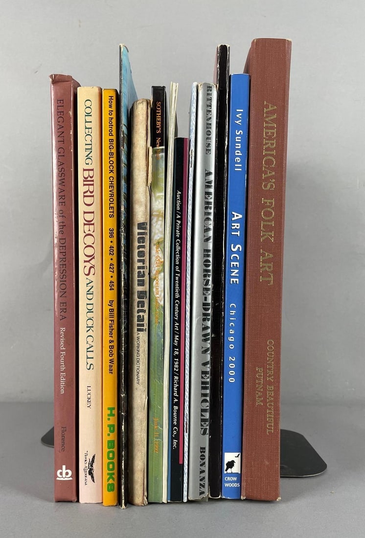 Group of Collecting Guide Books: America's folk art measures 12 1/2 inches x 9 inches