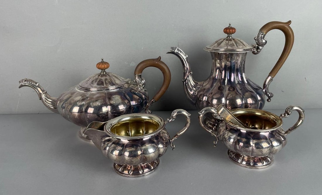 Vintage Birks Regency Silver Plate Melon Pattern Coffee and Tea Service Set: Marked on bottoms, tallest pot measures 9 inches x 10 1/2 inches x 6 inches