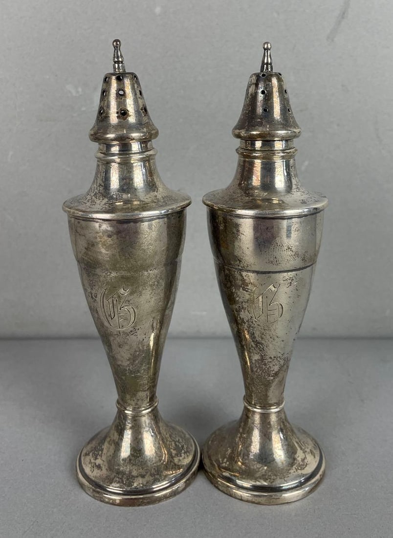 Pair of Vintage Sanborn Sterling Silver Monogrammed Salt and Pepper Shakers: B on both, measures 5 3/4 inches x 1 3/4 inches, 146.8g total weight