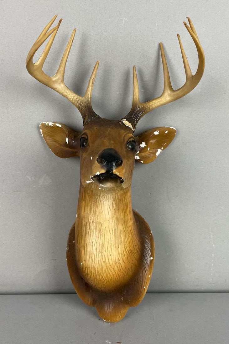 Vintage Chalk Wall Mounted 10 Point Deer Head (1 of 3)