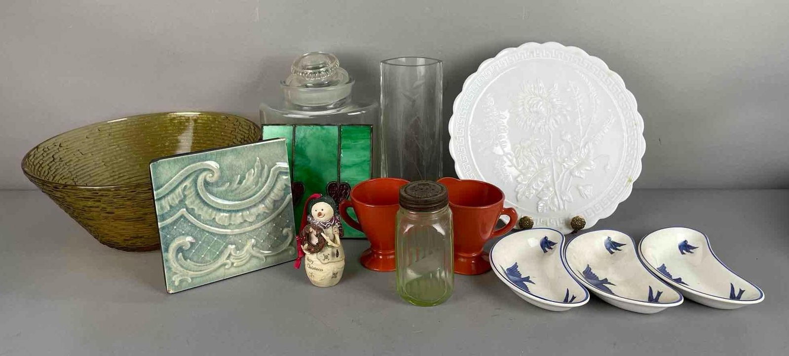 Group of Assorted Dishware (1 of 3)