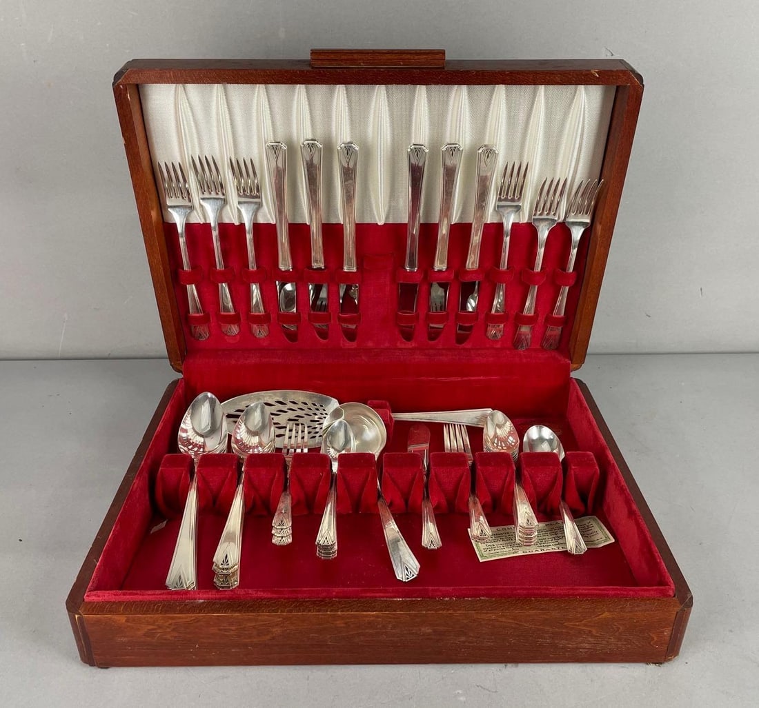 Vintage Oneida Community Silver Plate Flatware Set: Service for 6 plus serving utensils, original wood case measures 12 inches x 16 inches x 3 1/2 inches