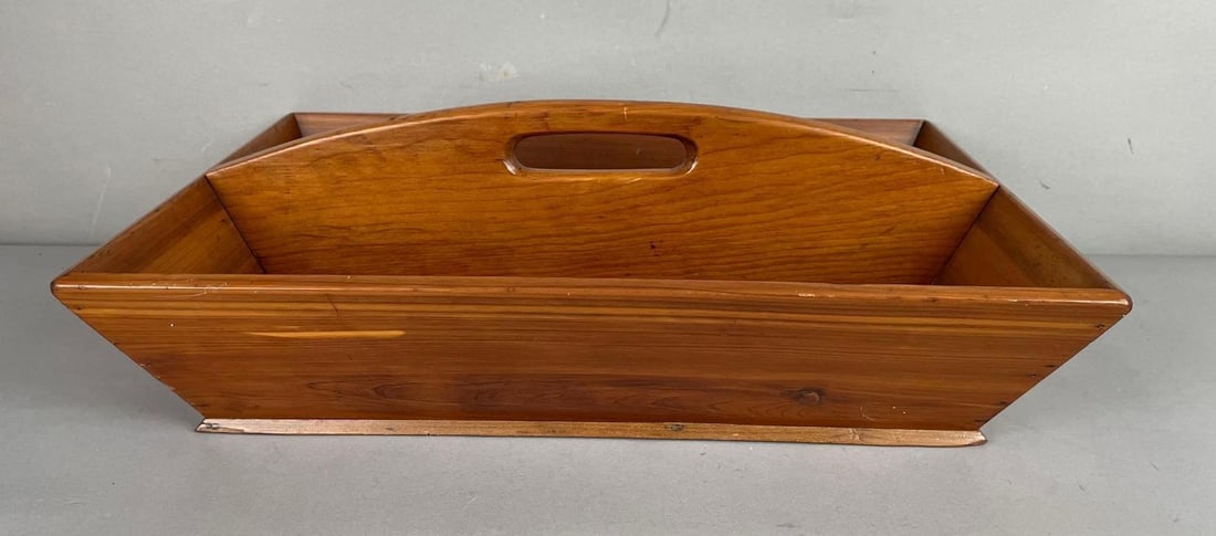 Vintage Divided Wood Caddy: Measures 6 inches x 18 1/4 inches x 12 1/4 inches