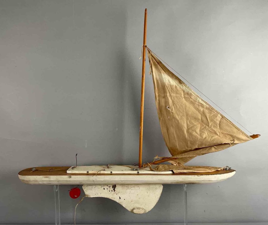 Vintage Wood Pond Yacht Sailboat (1 of 4)