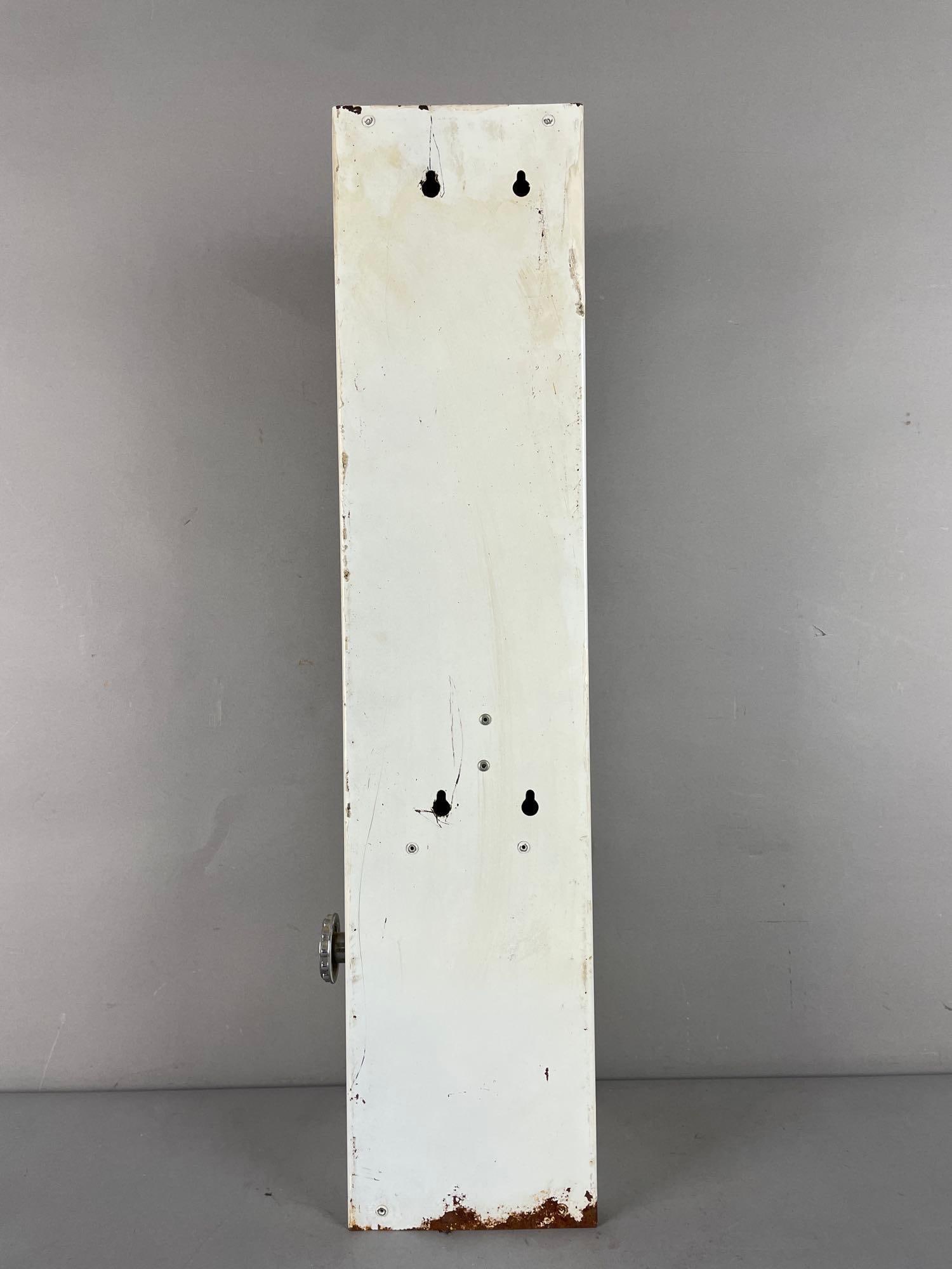 Bayer Aspirin 50? Vending Machine: Working condition, includes key, measures 25 1/4 inches x 6 3/4 inches x 6 1/4 inches