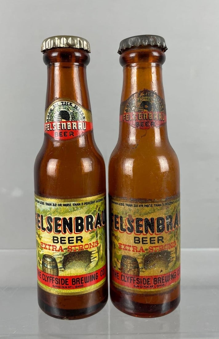 Group of 2 Vintage Miniature Felsenbrau Beer Bottle Salt and Pepper Shakers (1 of 4)