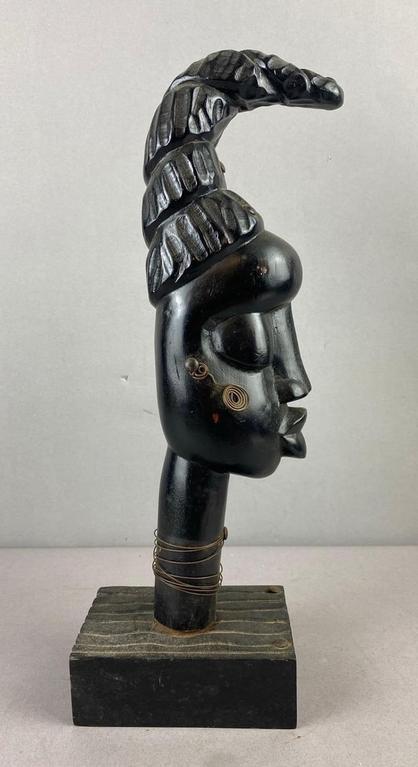 Vintage Carved Ebony Wood African Tribal Woman Bust: Measure 15 inches tall.