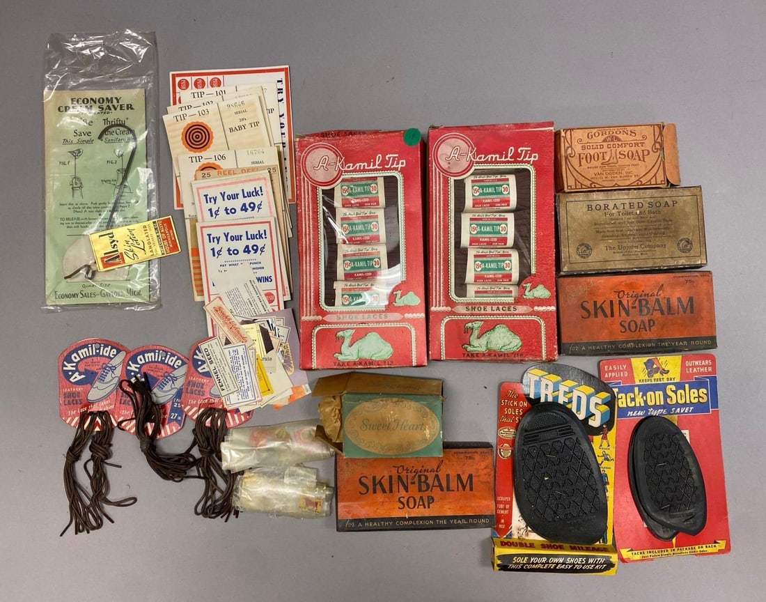 Group of Vintage Shoe Accessories and More (1 of 3)