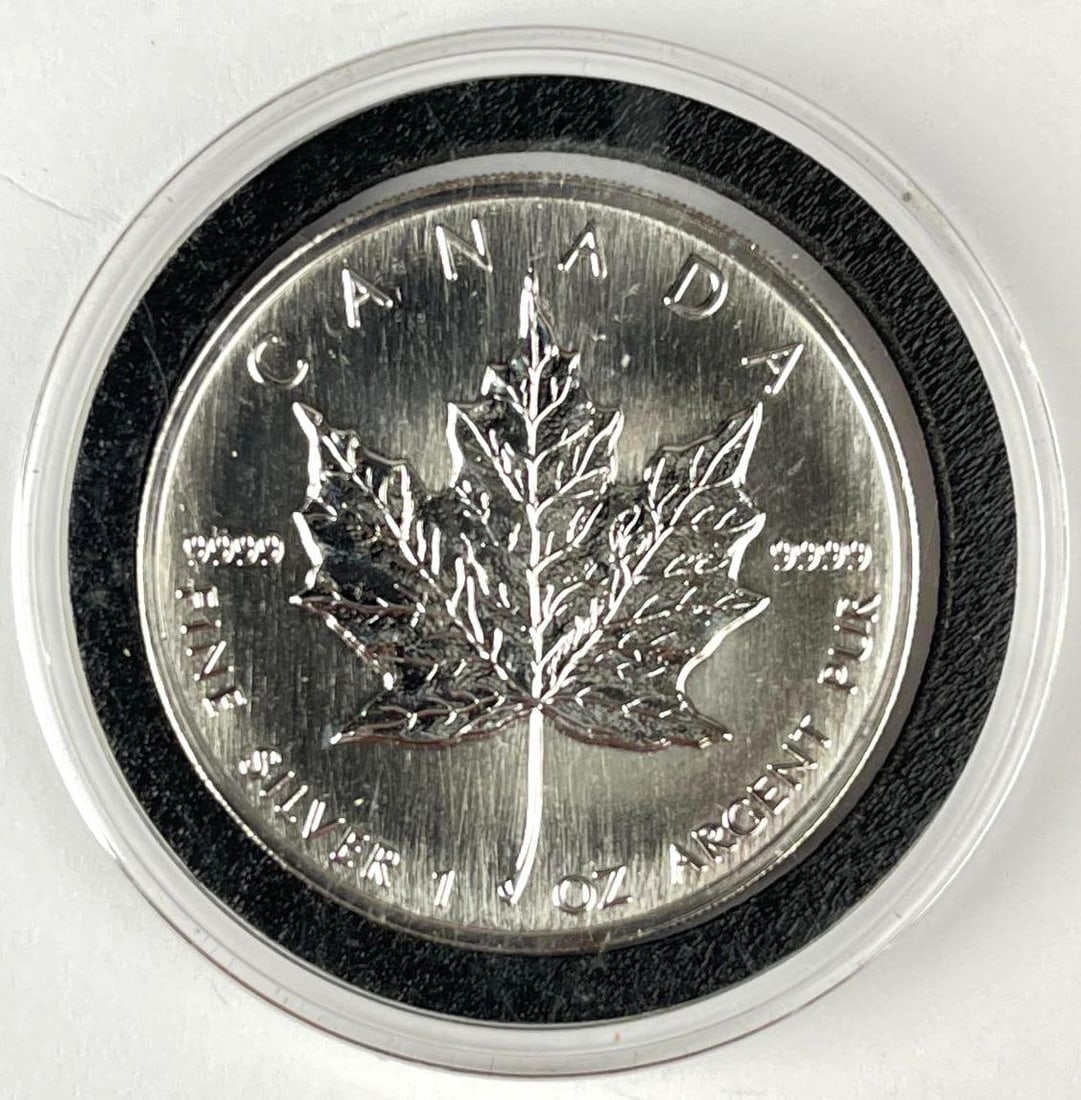 1999 Canada $5 Maple Leaf 1 oz 9999 Fine Silver Coin: 1999 Canada $5 Maple Leaf 1 oz 9999 Fine Silver Coin